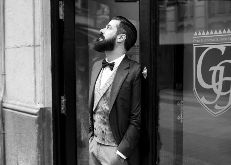 fotografía de moda con txoron en la barbería de bilbao